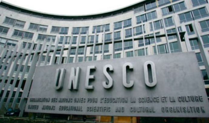 A kojim jezikom govorite i mislite?