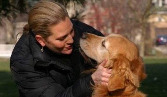 Amerikanac se slikao sa psom duhom