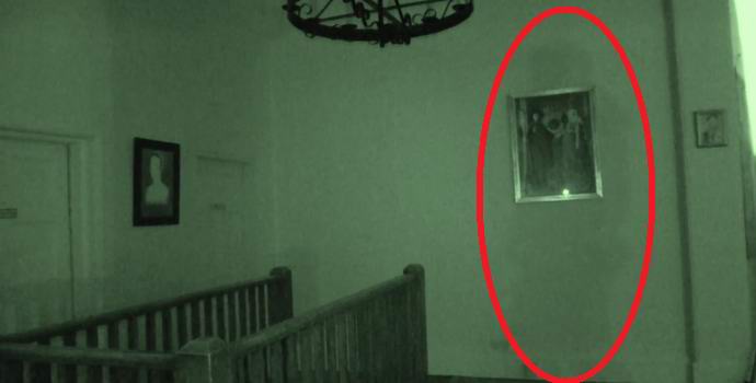 Britanci fotografirani uživo sablasnu sjenu