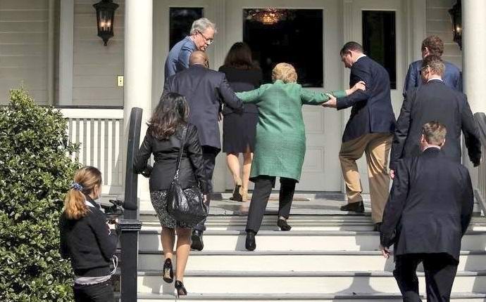 Bolesnu Hillary Clinton zamijenila je dvostrukom?