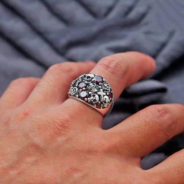 prsten na ruci 