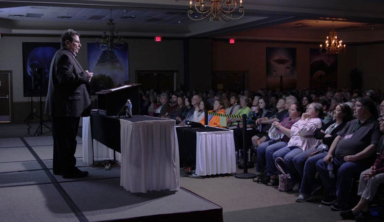 Deca sa crnim očima mogu biti vanzemaljci.