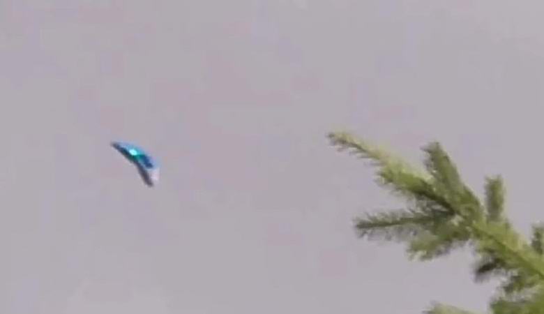 Futuristički NLO preletio London