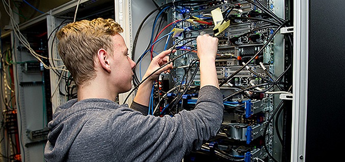 Hakeri su izjednačeni sa maloljetnicima