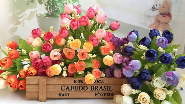 je li moguće držati umjetno cvijeće kod kuće na natpisima 