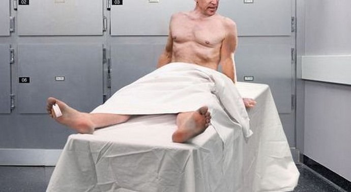 Iz mrtvačnice - do njihovog buđenja