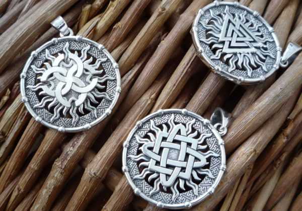 Keltski amuleti Keltski amuleti