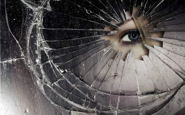 zašto ne možeš pogledati u slomljeno ogledalo 