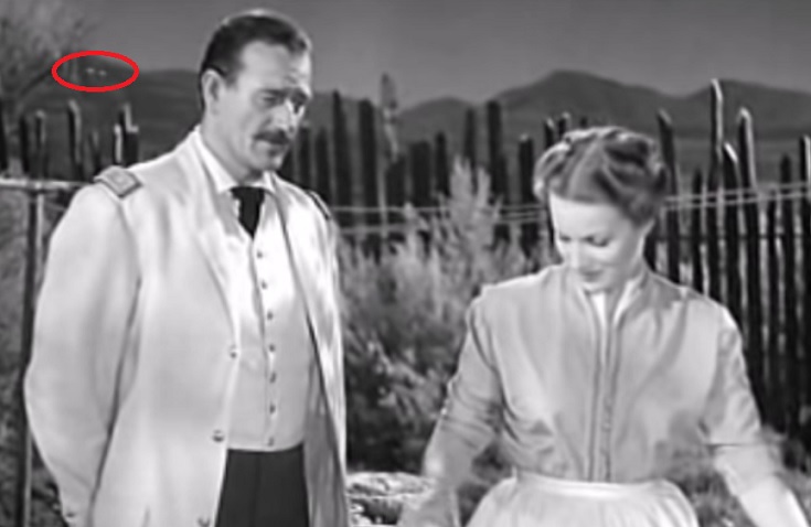 Neidentificirani leteći objekt otkriven je na okvirima zapadne 1950.