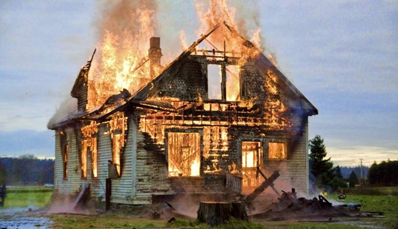Izgorela je kuća na Sahalinu