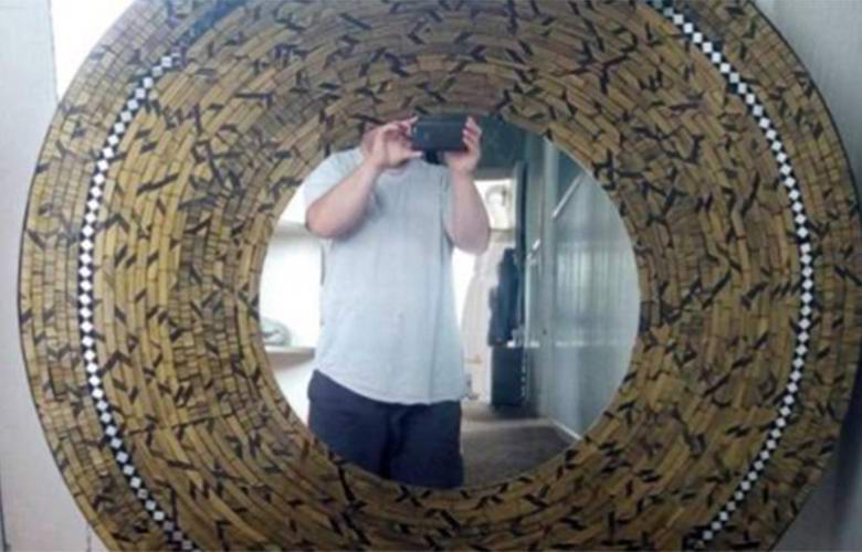 Duh pronađen na slici sa internetske aukcije