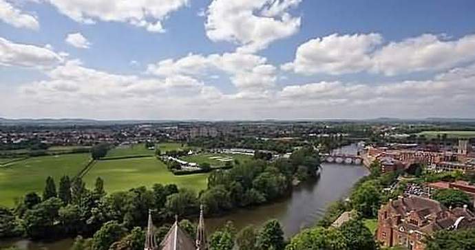 Bjeličasti NLO-ovi prelete Worcester