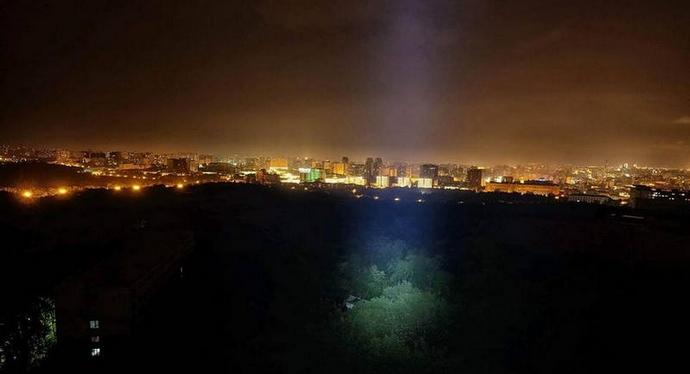 Vanzemaljski brodovi lete iznad Petersburga