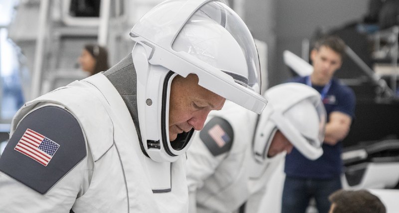 NASA je predstavila nove svemirske odele