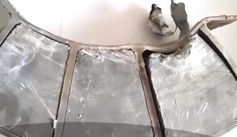 Čudan metalni predmet pao je na kuću u Rumuniji