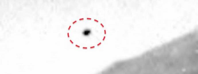 NLO na svežim fotografijama sa Marsa