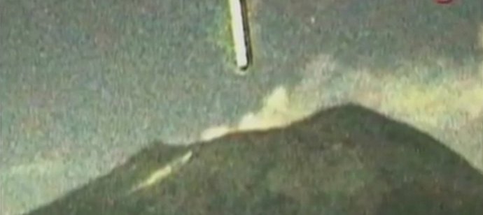 Je li se NLO srušio ili je sletio u usta vulkana?