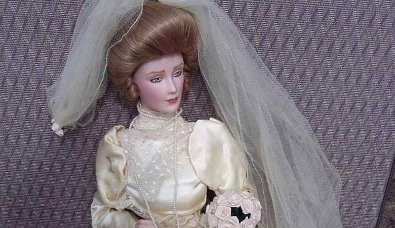 Opsjednuta lutka ljuljala je stolicu u televizijskom studiju