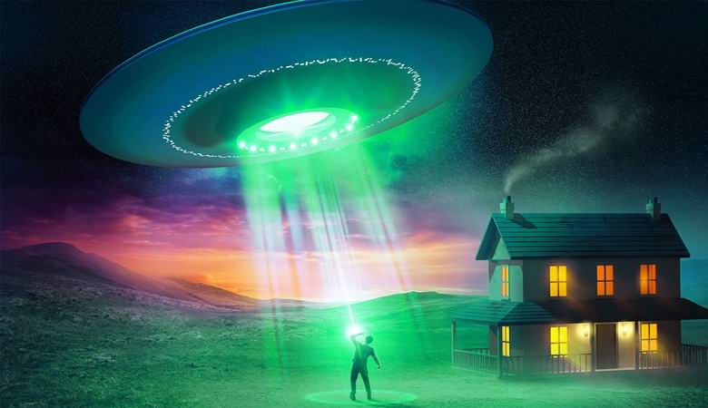 Muškarac otet od strane vanzemaljaca ispričao je kako su ga držali u posudi sa zelenom tečnošću