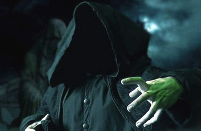 Duh crnog monaha se ponovo pojavio u ogledalu