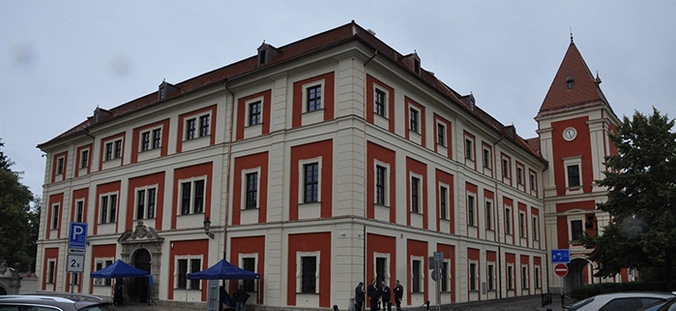 Duh traži svoj nakit