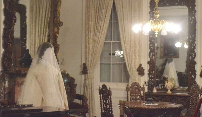 Prokleta haljina oživljava i kreće se sama od sebe