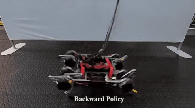 Robot je prvi naučio hodati bez ljudske pomoći