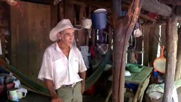 Salvadoran osamnaest godina kopajući misterioznu rupu