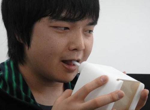 Uređaj za prenos poljubaca