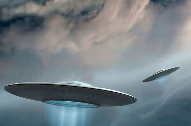 Spajanje dva NLO-a - najrjeđi video