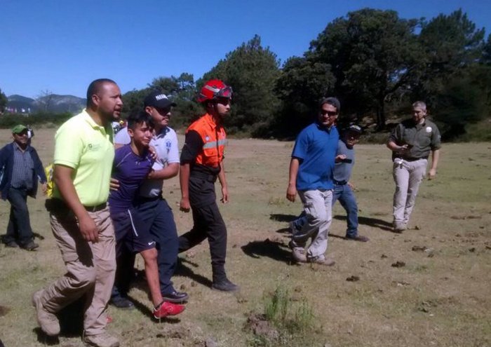 Pas spasio tinejdžera u planinama