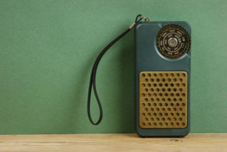 tranzistor-radio-shutterstock_158551028-WEBONLY-480x319