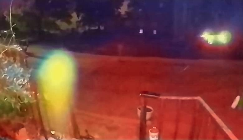 Čudna anomalija pogodila nadzornu kameru