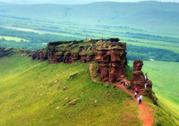 Škrinje - Istorija drevnog astronomskog opservatorija Evroazije