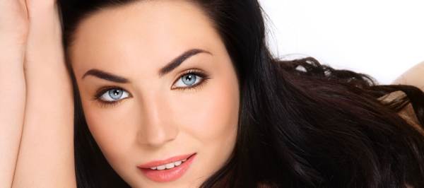 bubuljica predznaka između obrva 