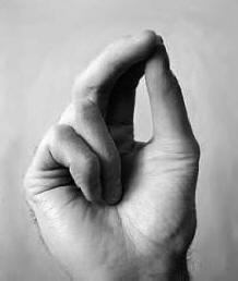 Naučnici su eksperimentalno dokazali da znak krsta ubija mikrobe i mijenja optička svojstva vode.