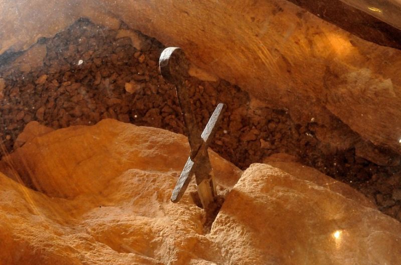 Naučnici su identificirali legendarnog mača u drevnom artefaktu