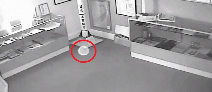 Tajanstvena lopta leti u Američki muzej kosmonautike