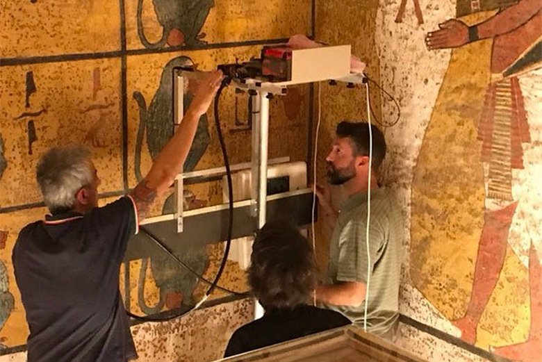 U grobnici Tutankamona, prethodno skrivene skrivene prostorije nisu pronađene.