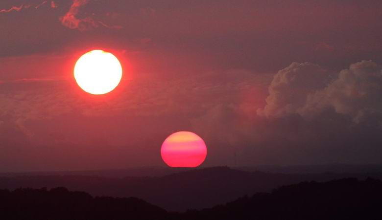 Dva sunca zarobljena na nebu iznad Indiane