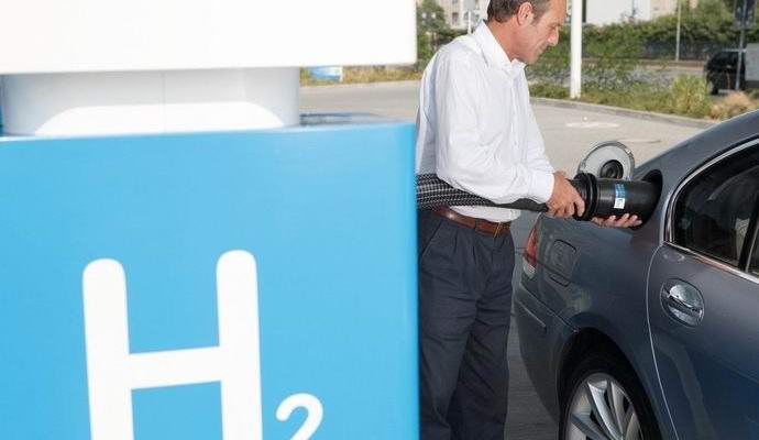 Uskoro, vodonik može zameniti gas i naftu.