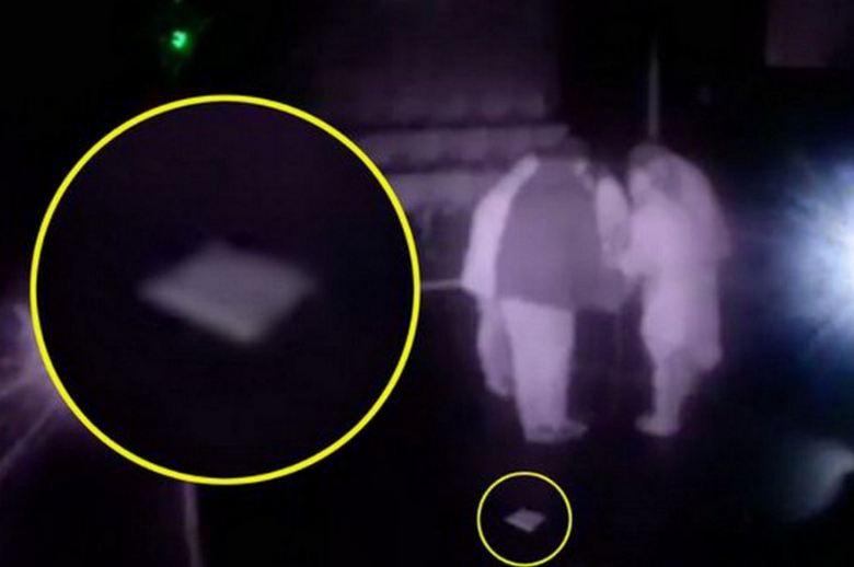 Čudan levitacioni predmet sniman je u starom pozorištu