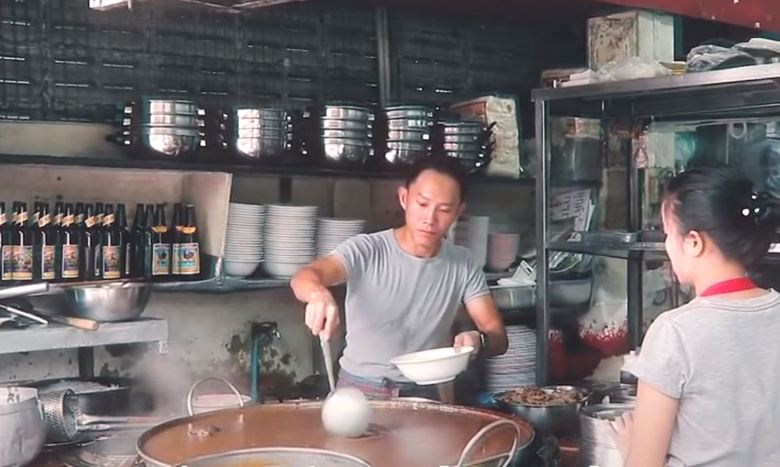 U tajlandskom restoranu možete kušati supu, koja ima 45 godina