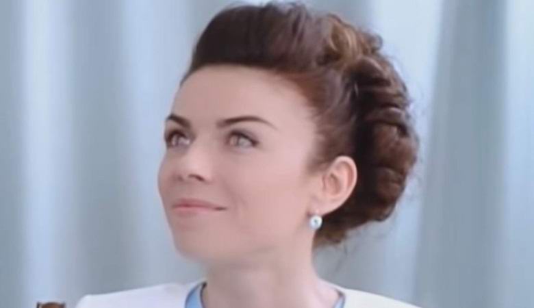 TV voditeljica treptala je poput gmaza