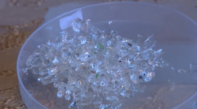 Ljekari su zbunjeni: Armenka djevojka plače sa kristalima