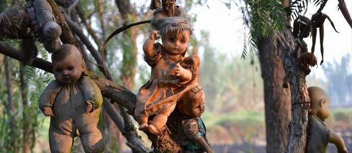 Grozno ostrvo mrtvih lutki u Meksiku