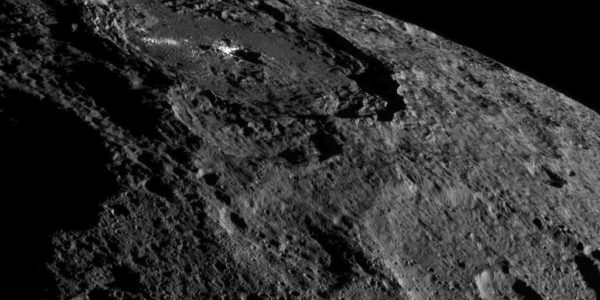 Sonda dolje: novi detalji s površine Cerere